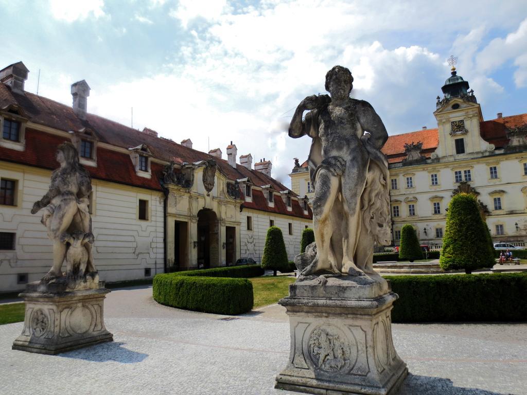 Hotel Hubertus Valtice Luaran gambar