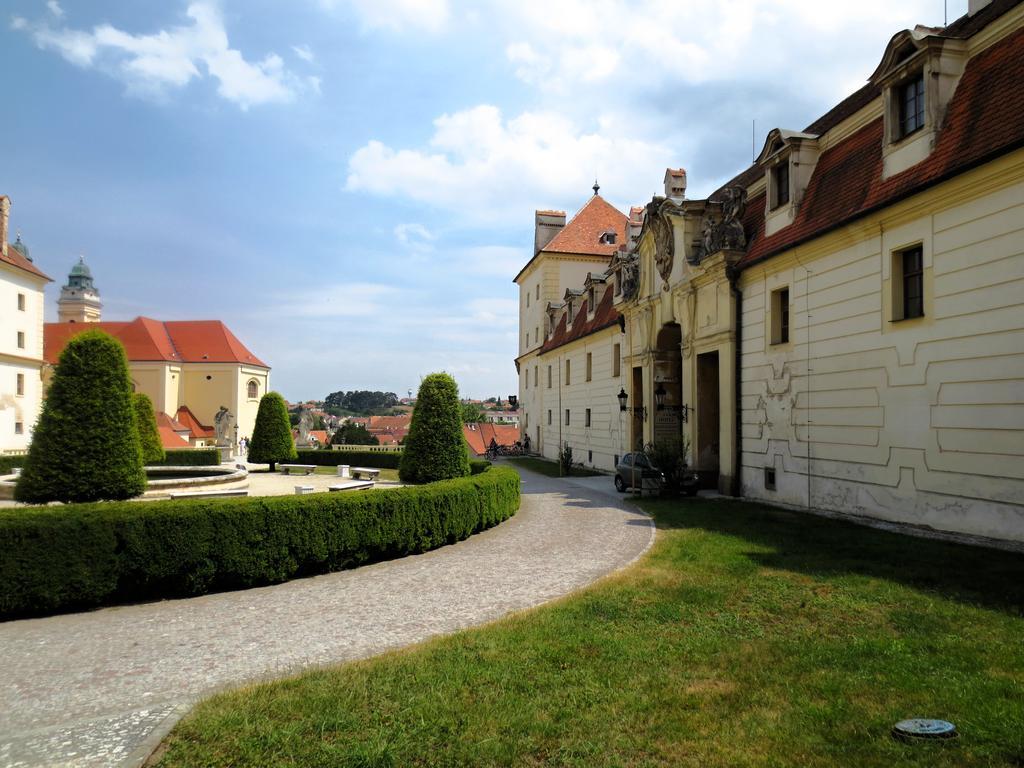 Hotel Hubertus Valtice Luaran gambar